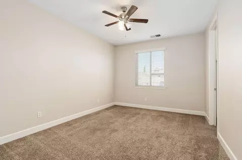 Bedroom - 2454 Kaweah Ave, Clovis, CA 93619 photo 7 of 8