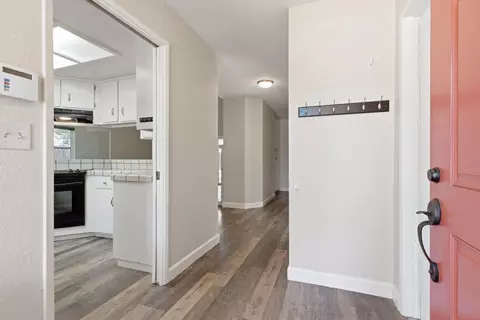 Entry Way - 1890 Ashland Dr, Tracy, CA 95376 photo 1 of 1