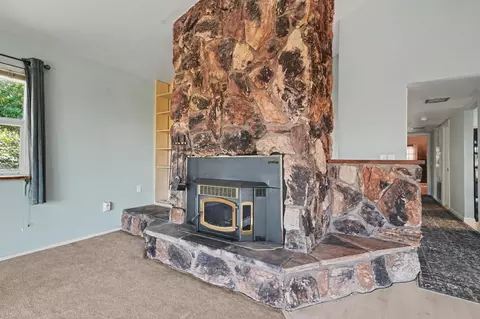 Living - 135 Mark Ln, Sutter Creek, CA 95685 photo 11 of 11