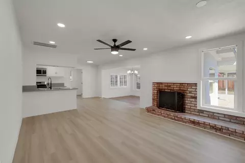 Living - 3420 Bridle Path Ln, Modesto, CA 95356 photo 3 of 3
