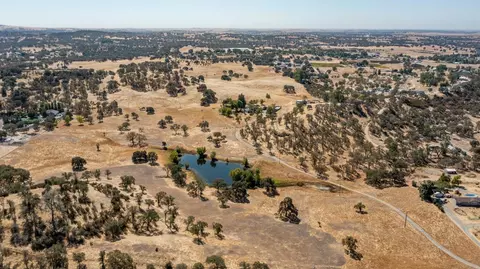View/Area - 5065 Messing Rd, Burson, CA 95225 photo 2 of 35
