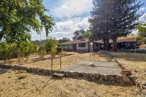 Exterior - 5065 Messing Rd, Burson, CA 95225 photo 5 of 10