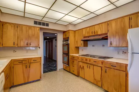 Kitchen - 5065 Messing Rd, Burson, CA 95225 photo 4 of 7