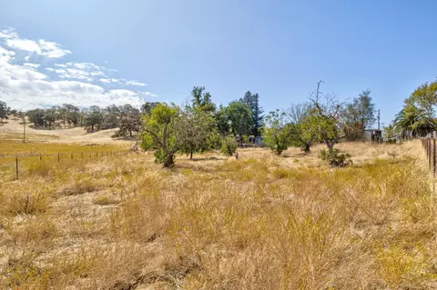 Exterior - 5065 Messing Rd, Burson, CA 95225 photo 6 of 10