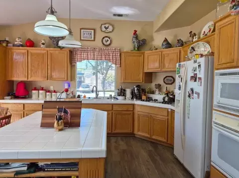 Kitchen - 4113 Keepsake Dr, Modesto, CA 95356 photo 2 of 2