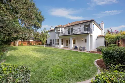 Exterior - 619 Mockingbird Pl, Davis, CA 95616 photo 5 of 8