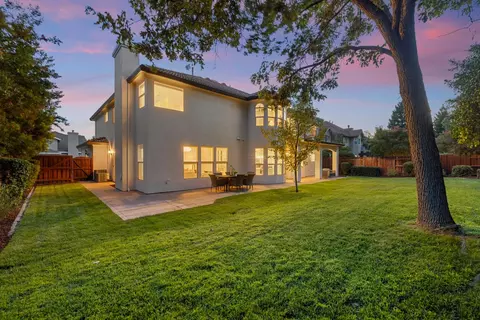 Exterior - 619 Mockingbird Pl, Davis, CA 95616 photo 8 of 8