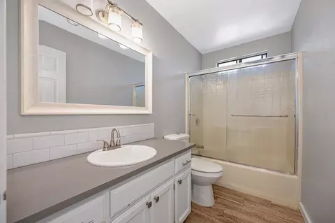 Bath - 2789 Cascade Trl, Cool, CA 95614 photo 1 of 3