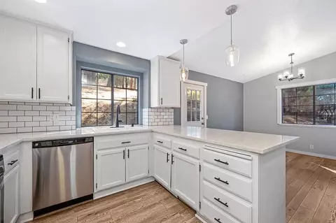Kitchen - 2789 Cascade Trl, Cool, CA 95614 photo 4 of 4