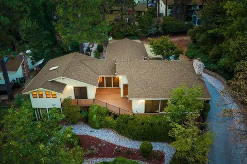 11780 Alta Sierra Dr, Grass Valley, CA 95949
