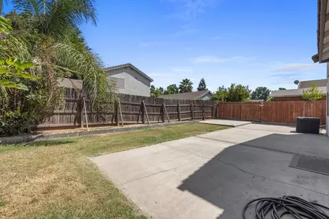 Exterior - 4420 Dandelion Ct, Salida, CA 95368 photo 4 of 5