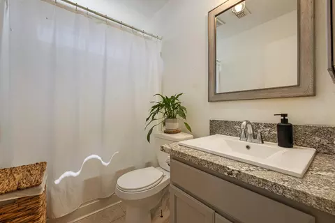 Bath - 4420 Dandelion Ct, Salida, CA 95368 photo 1 of 3