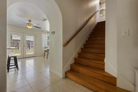 Entry Way - 4420 Dandelion Ct, Salida, CA 95368 photo 5 of 8