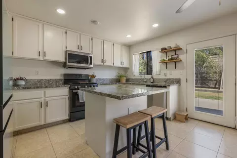 Kitchen - 4420 Dandelion Ct, Salida, CA 95368 photo 1 of 4