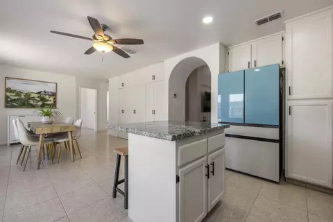Kitchen - 4420 Dandelion Ct, Salida, CA 95368 photo 4 of 4