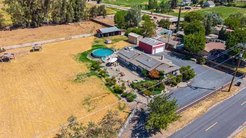 10419 Alvarado Rd, Oakdale, CA 95361