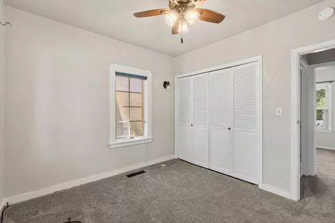Bedroom - 418 W Laurel St, Willows, CA 95988 photo 2 of 4