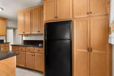 Kitchen - 418 W Laurel St, Willows, CA 95988 photo 5 of 5