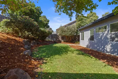 Exterior - 5730 Chaffey Ln, Carmichael, CA 95608 photo 6 of 13