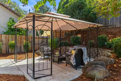 Exterior - 5730 Chaffey Ln, Carmichael, CA 95608 photo 11 of 13