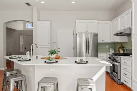 Kitchen - 5730 Chaffey Ln, Carmichael, CA 95608 photo 6 of 9