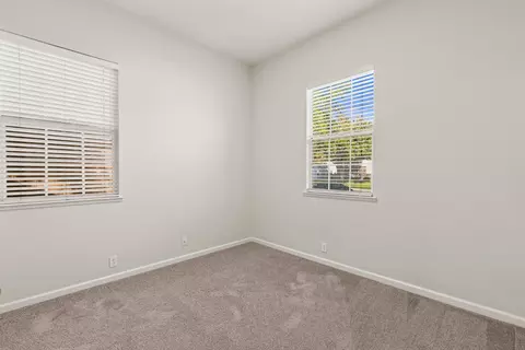Bedroom - 5730 Chaffey Ln, Carmichael, CA 95608 photo 5 of 8
