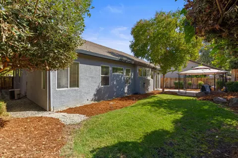 Exterior - 5730 Chaffey Ln, Carmichael, CA 95608 photo 10 of 13