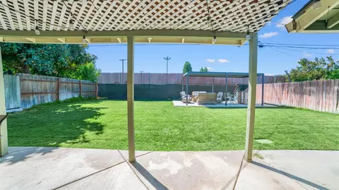 Exterior - 456 Murray St, Lodi, CA 95240 photo 2 of 12