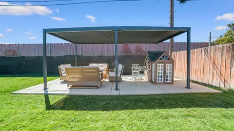 Exterior - 456 Murray St, Lodi, CA 95240 photo 4 of 12