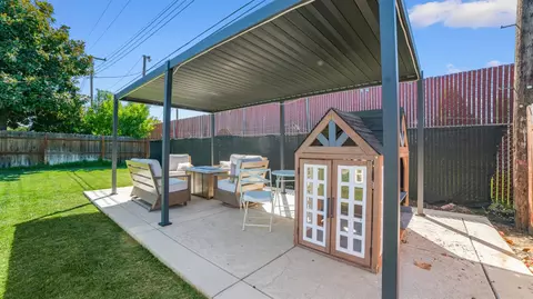 Exterior - 456 Murray St, Lodi, CA 95240 photo 5 of 12