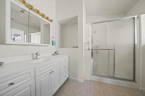 Bath - 15545 Sutter Creek Rd, Sutter Creek, CA 95685 photo 3 of 3