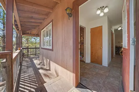 Entry Way - 15545 Sutter Creek Rd, Sutter Creek, CA 95685 photo 1 of 4
