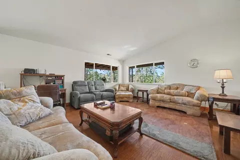 Living - 15545 Sutter Creek Rd, Sutter Creek, CA 95685 photo 1 of 2