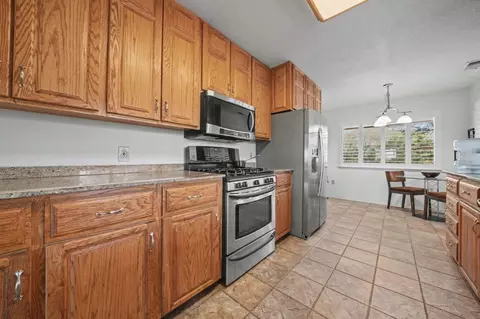 Kitchen - 15545 Sutter Creek Rd, Sutter Creek, CA 95685 photo 4 of 4