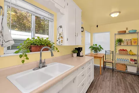 Kitchen - 521 E Marshall, Turlock, CA 95380 photo 3 of 3