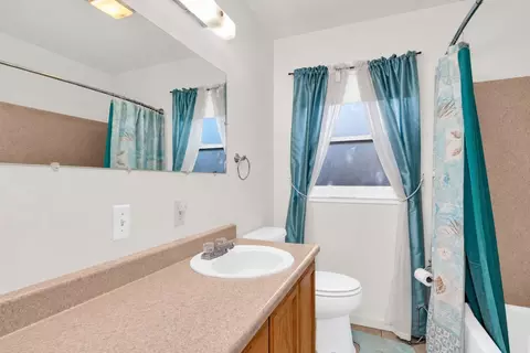 Bath - 521 E Marshall, Turlock, CA 95380 photo 2 of 2
