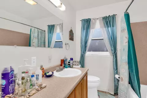 Bath - 521 E Marshall, Turlock, CA 95380 photo 1 of 2