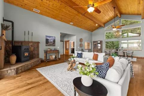 Living - 430 Pine Tree Cir, Pilot Hill, CA 95664 photo 3 of 7