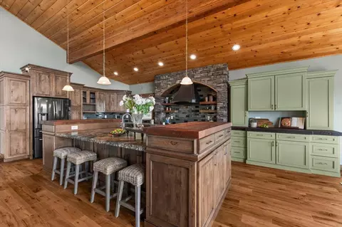 Kitchen - 430 Pine Tree Cir, Pilot Hill, CA 95664 photo 2 of 16