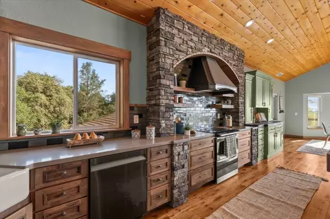 Kitchen - 430 Pine Tree Cir, Pilot Hill, CA 95664 photo 11 of 16