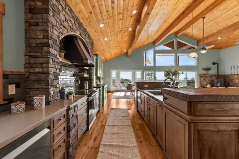 Kitchen - 430 Pine Tree Cir, Pilot Hill, CA 95664 photo 10 of 16