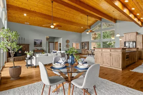 Dining - 430 Pine Tree Cir, Pilot Hill, CA 95664 photo 2 of 4