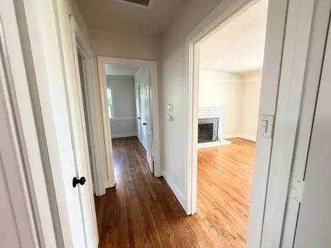 Entry Way - 113 Walden St, Modesto, CA 95354 photo 1 of 4