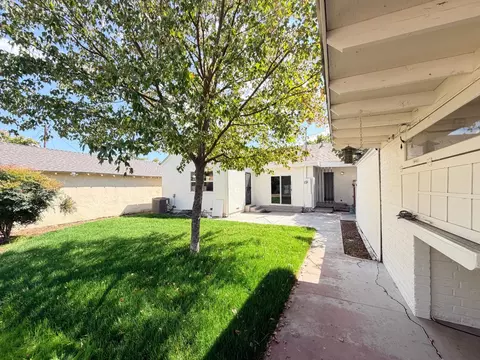 Exterior - 113 Walden St, Modesto, CA 95354 photo 15 of 19