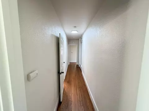 Entry Way - 113 Walden St, Modesto, CA 95354 photo 3 of 4
