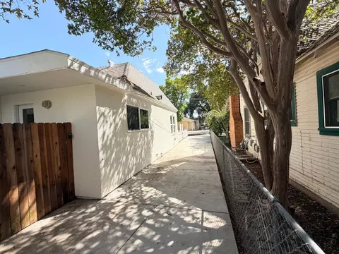 Exterior - 113 Walden St, Modesto, CA 95354 photo 10 of 19