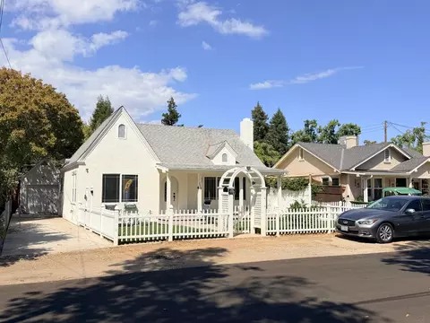 Exterior - 113 Walden St, Modesto, CA 95354 photo 2 of 19