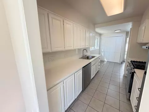 Kitchen - 113 Walden St, Modesto, CA 95354 photo 3 of 5