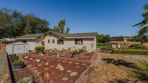 Exterior - 185 Quartz Cir, Jackson, CA 95642 photo 10 of 11