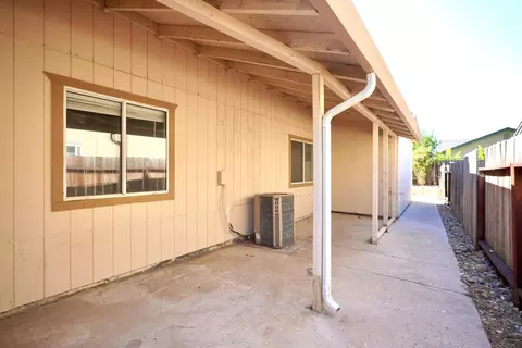 Exterior - 1032 Carpinteria Dr, Galt, CA 95632 photo 8 of 8